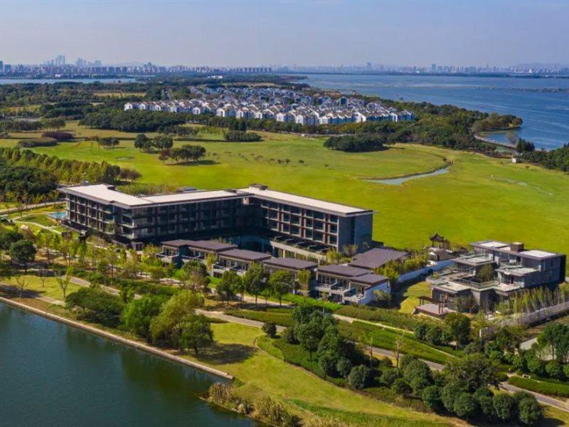 Hotel Indigo Suzhou Yangcheng Lake, an IHG Hotel Bagian luar foto