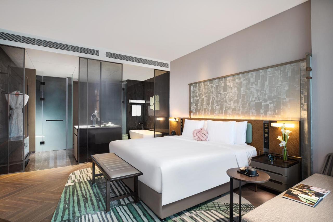 Hotel Indigo Suzhou Yangcheng Lake, an IHG Hotel Bagian luar foto