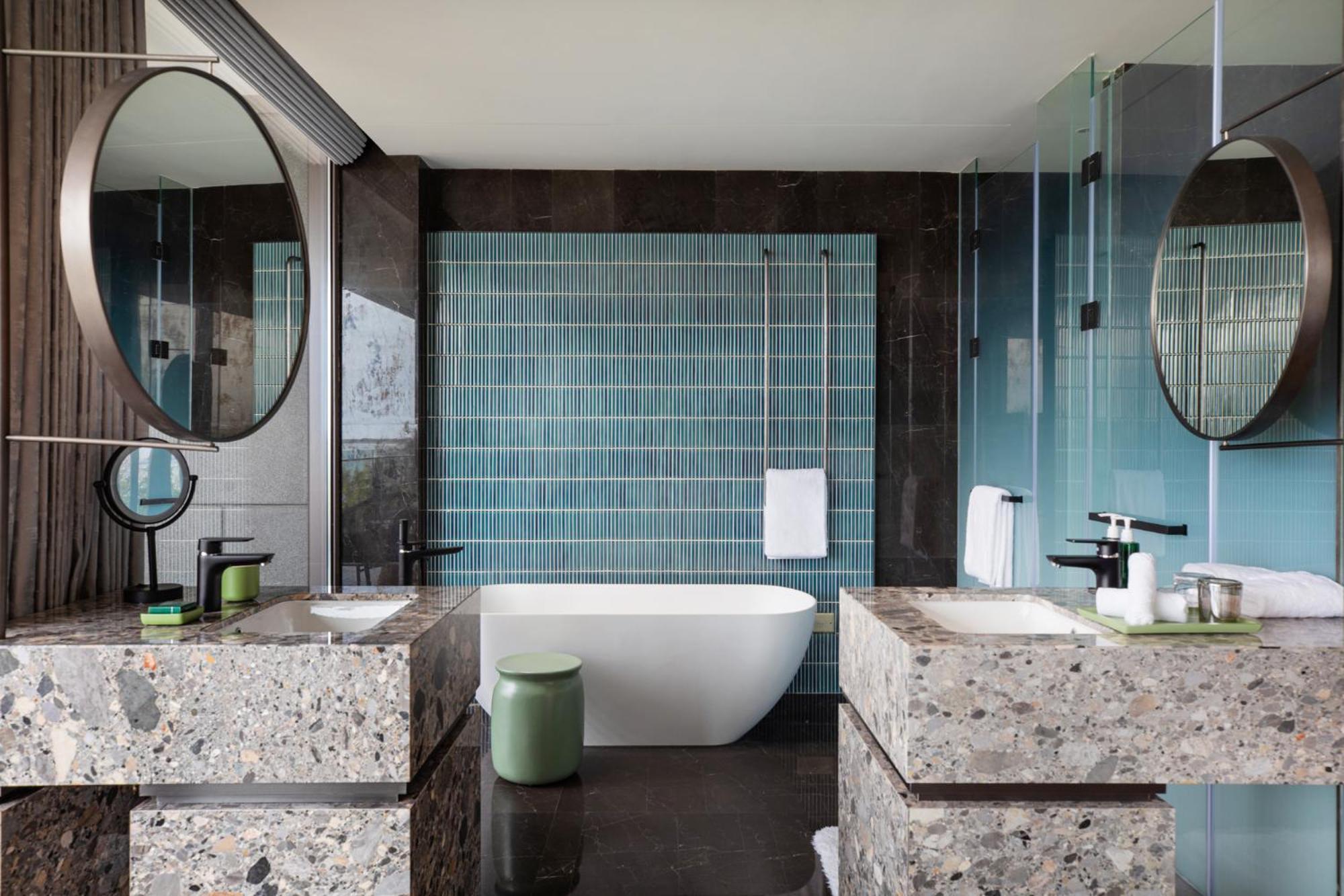 Hotel Indigo Suzhou Yangcheng Lake, an IHG Hotel Bagian luar foto