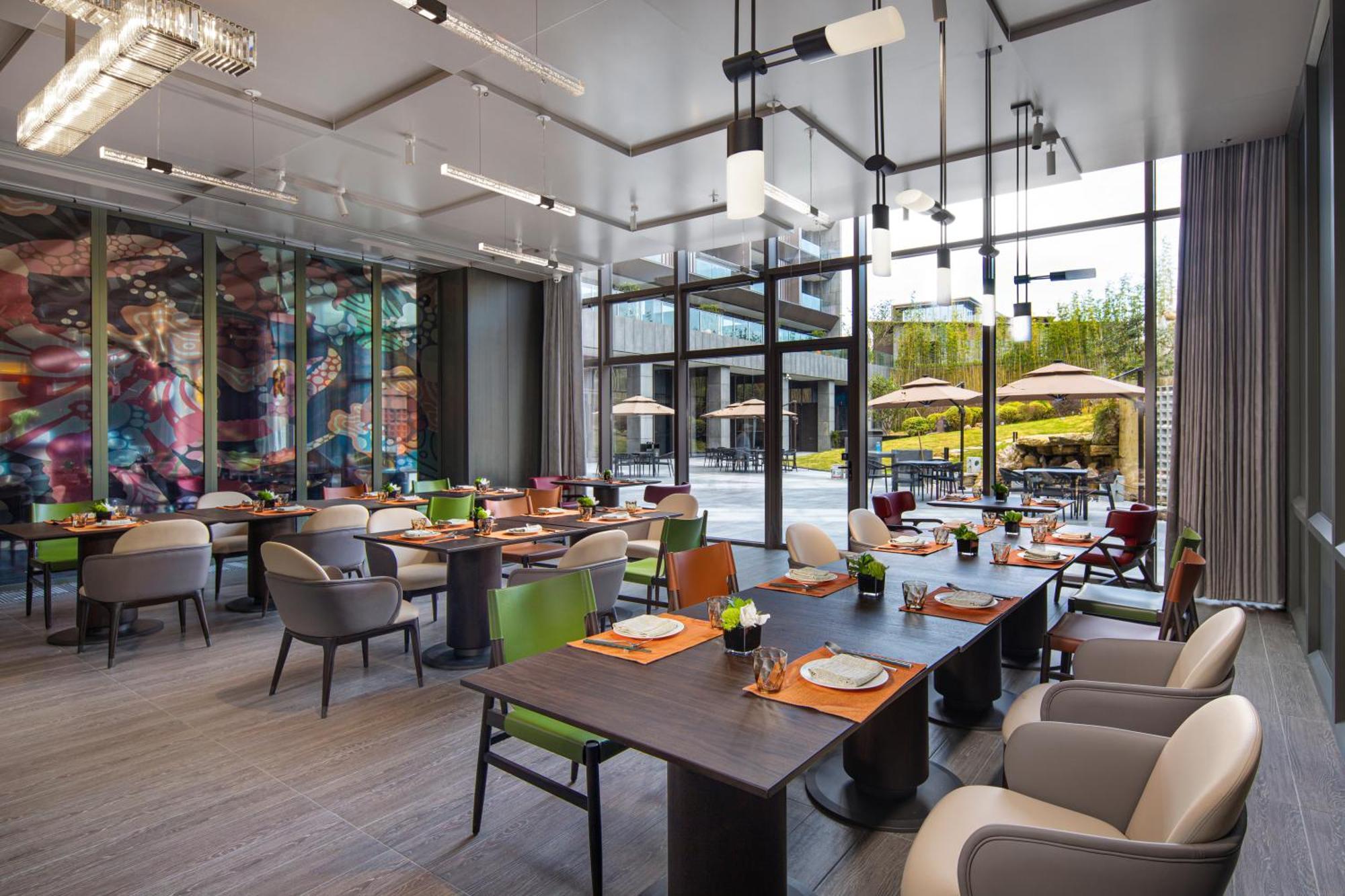 Hotel Indigo Suzhou Yangcheng Lake, an IHG Hotel Bagian luar foto